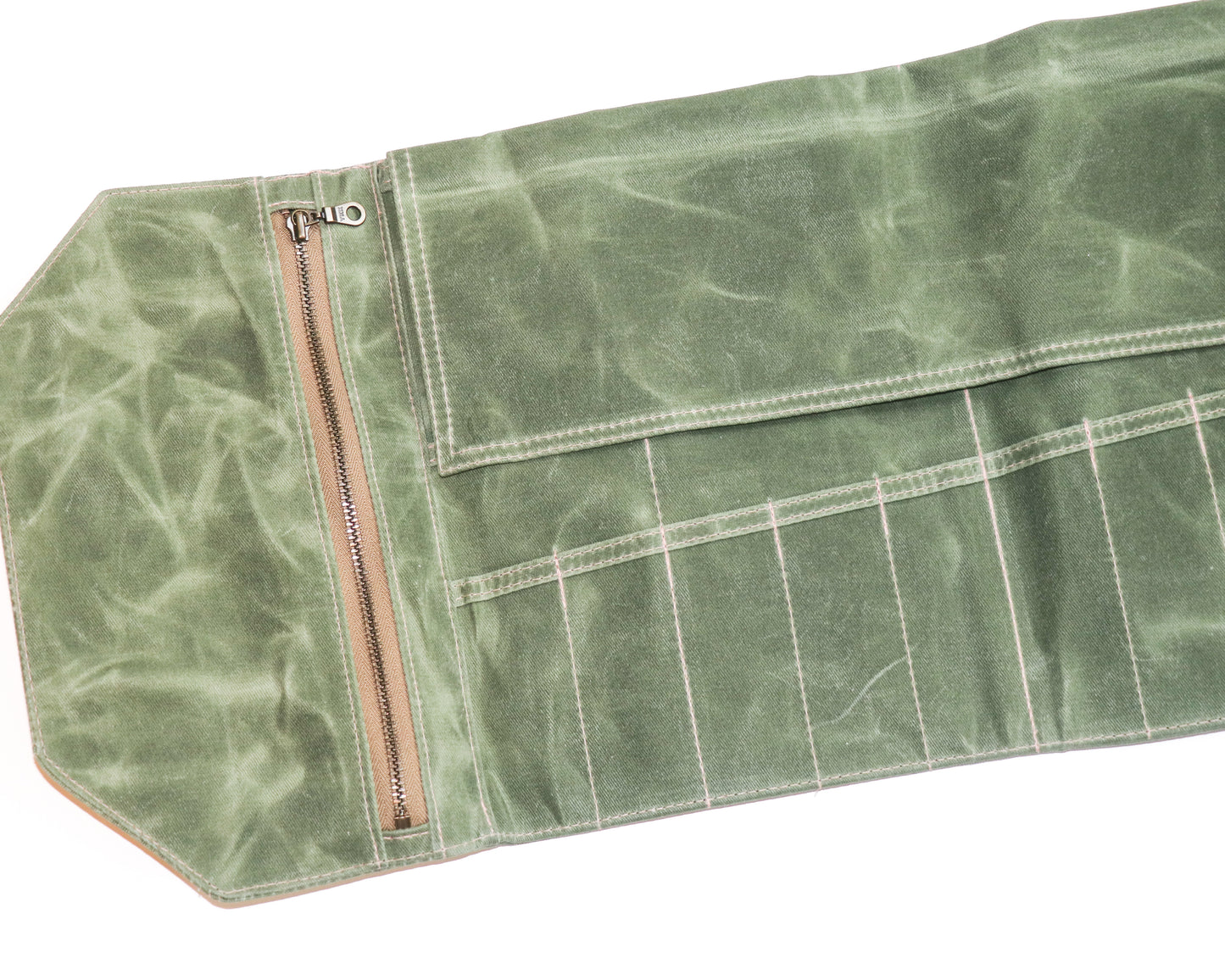 olive waxed canvas artist roll, open, zipper detail