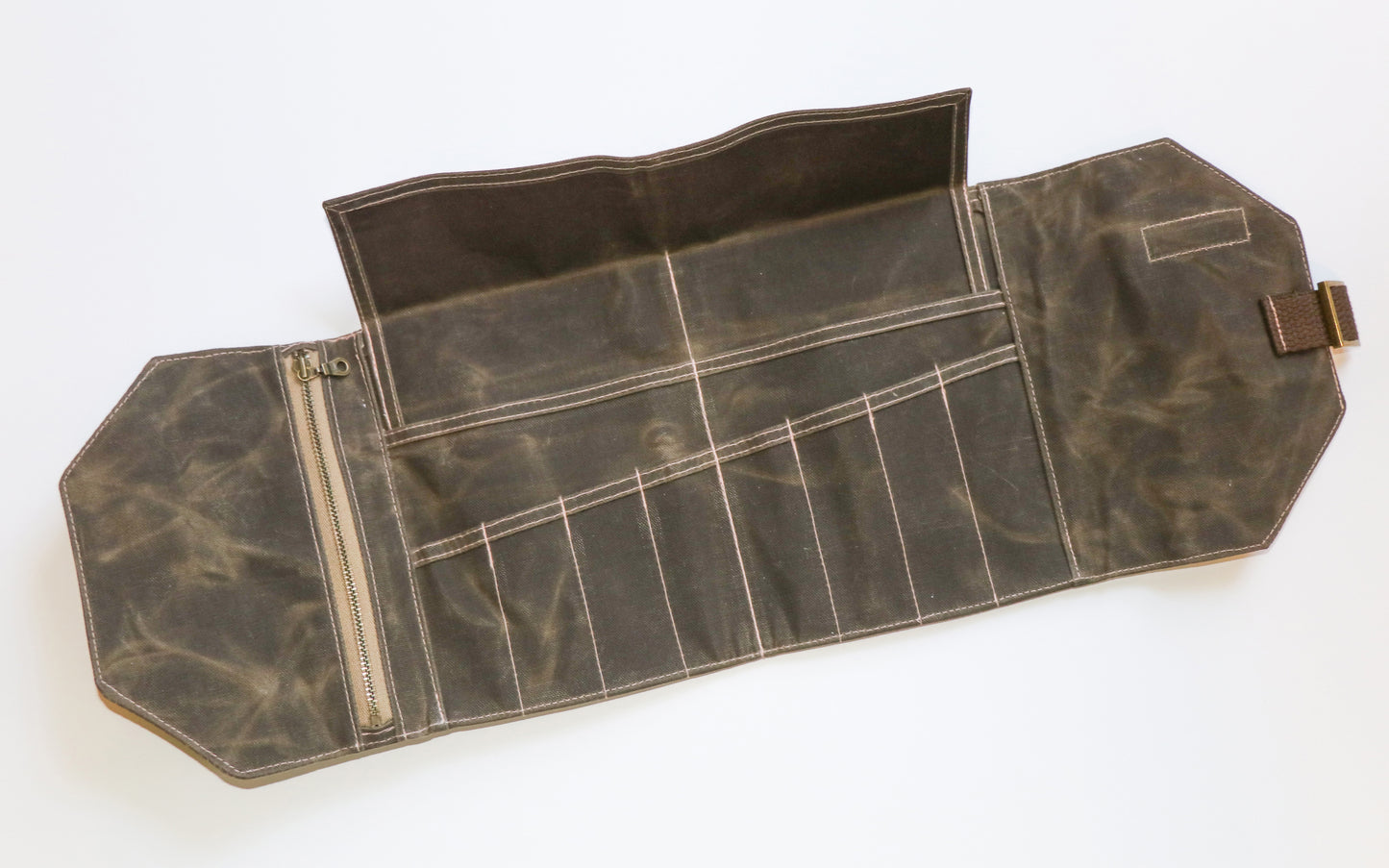 earth artist roll, inside view