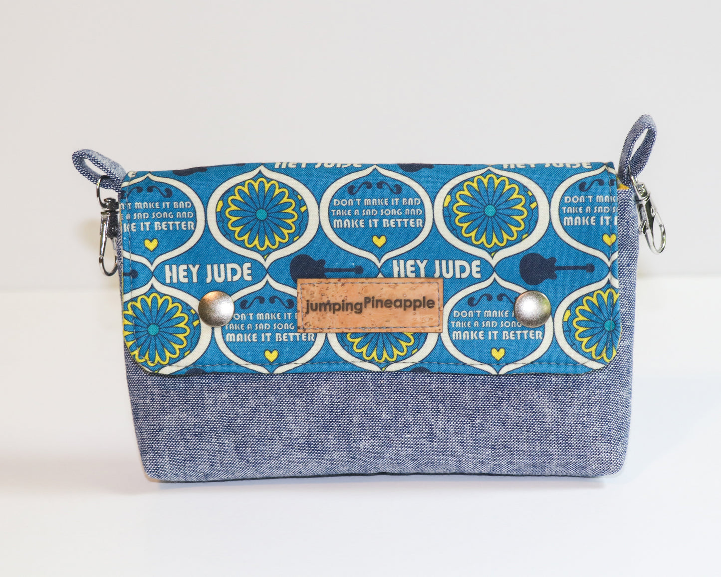 hey jude belt loop pouch, front view