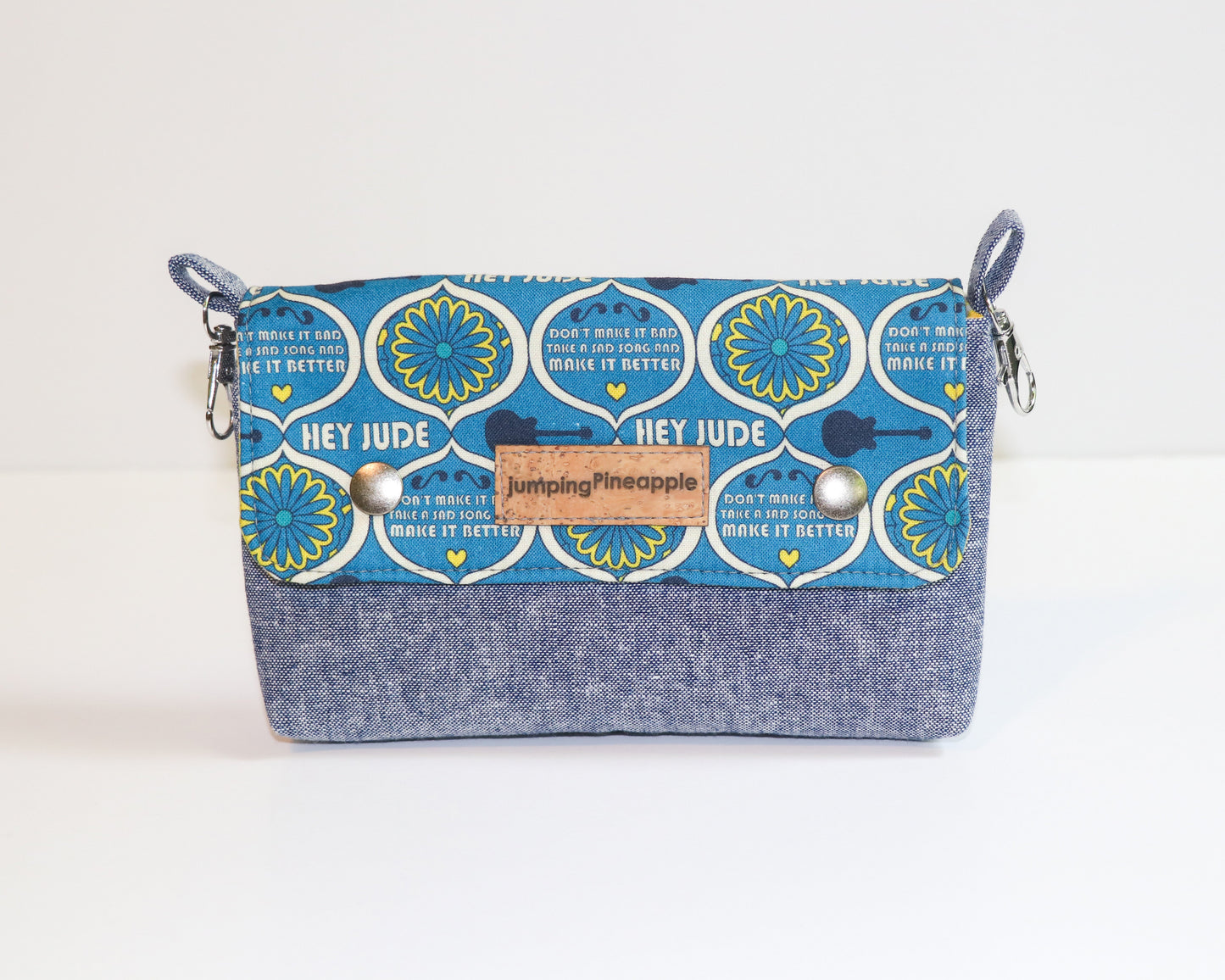 hey jude belt loop pouch, front view