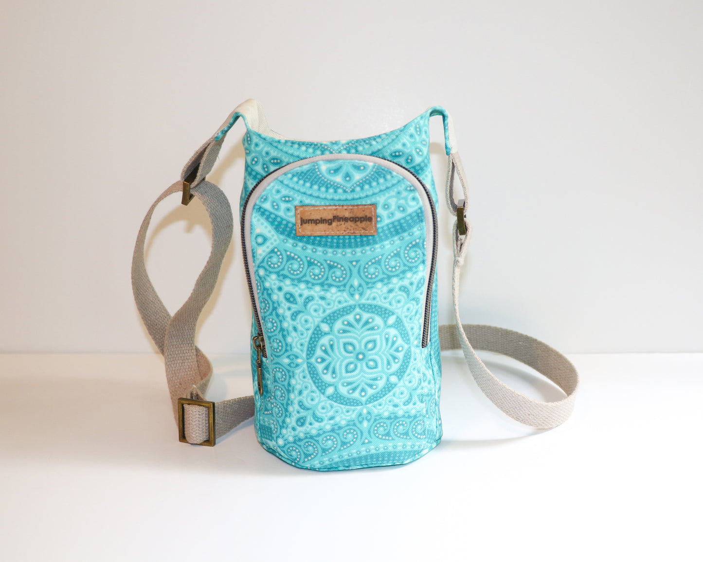 aqua tiles water bottle sling front view