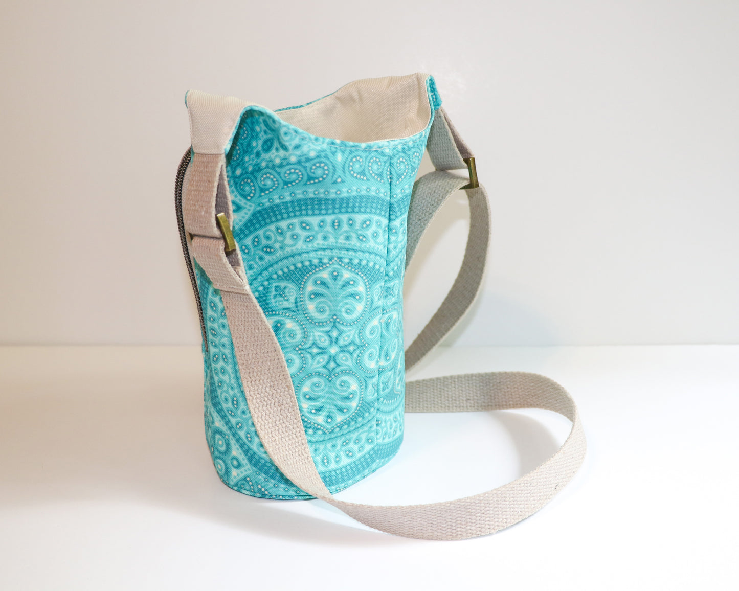 aqua tiles water bottle sling back view