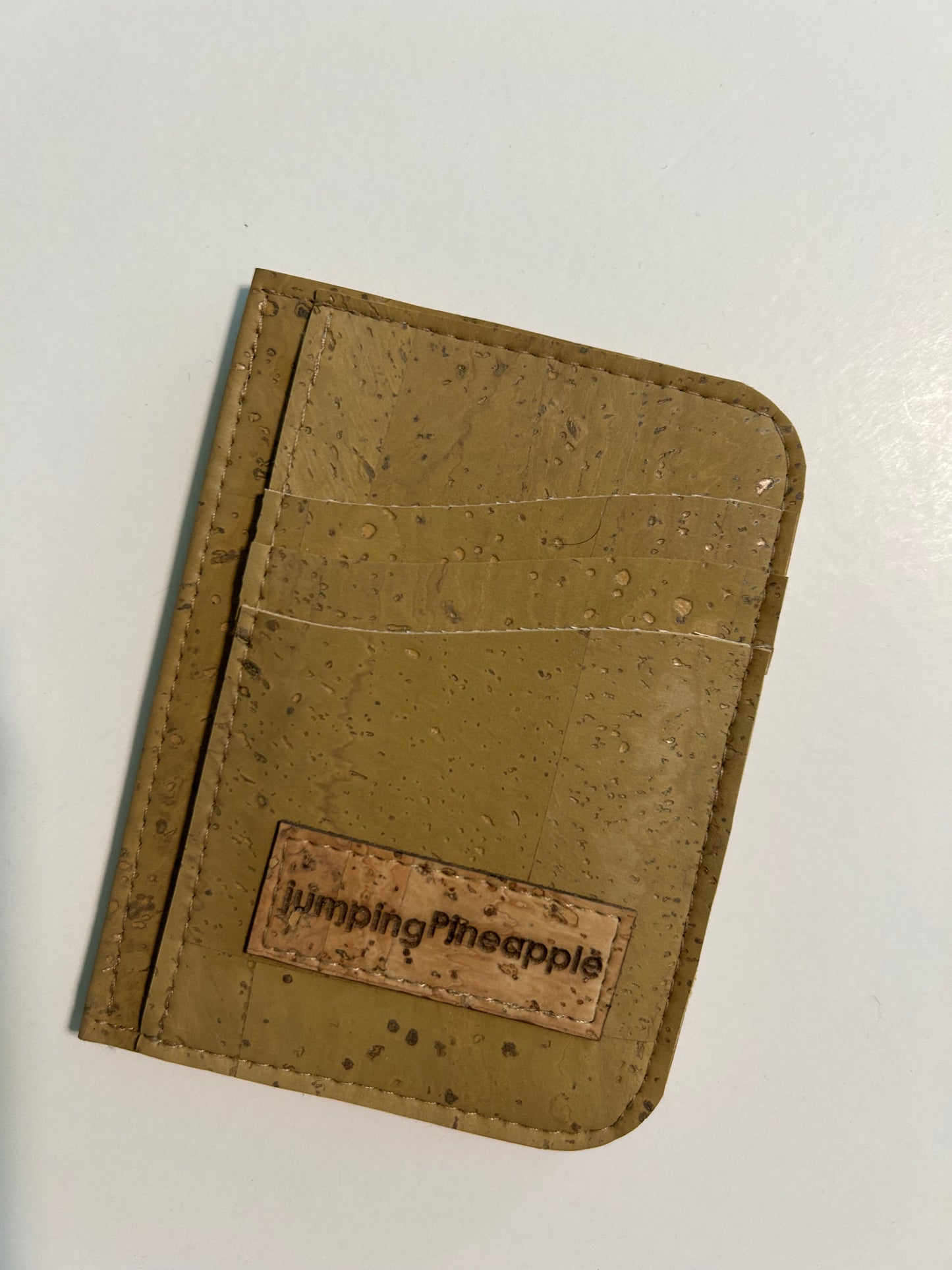 Minimalist wallet, tan cork