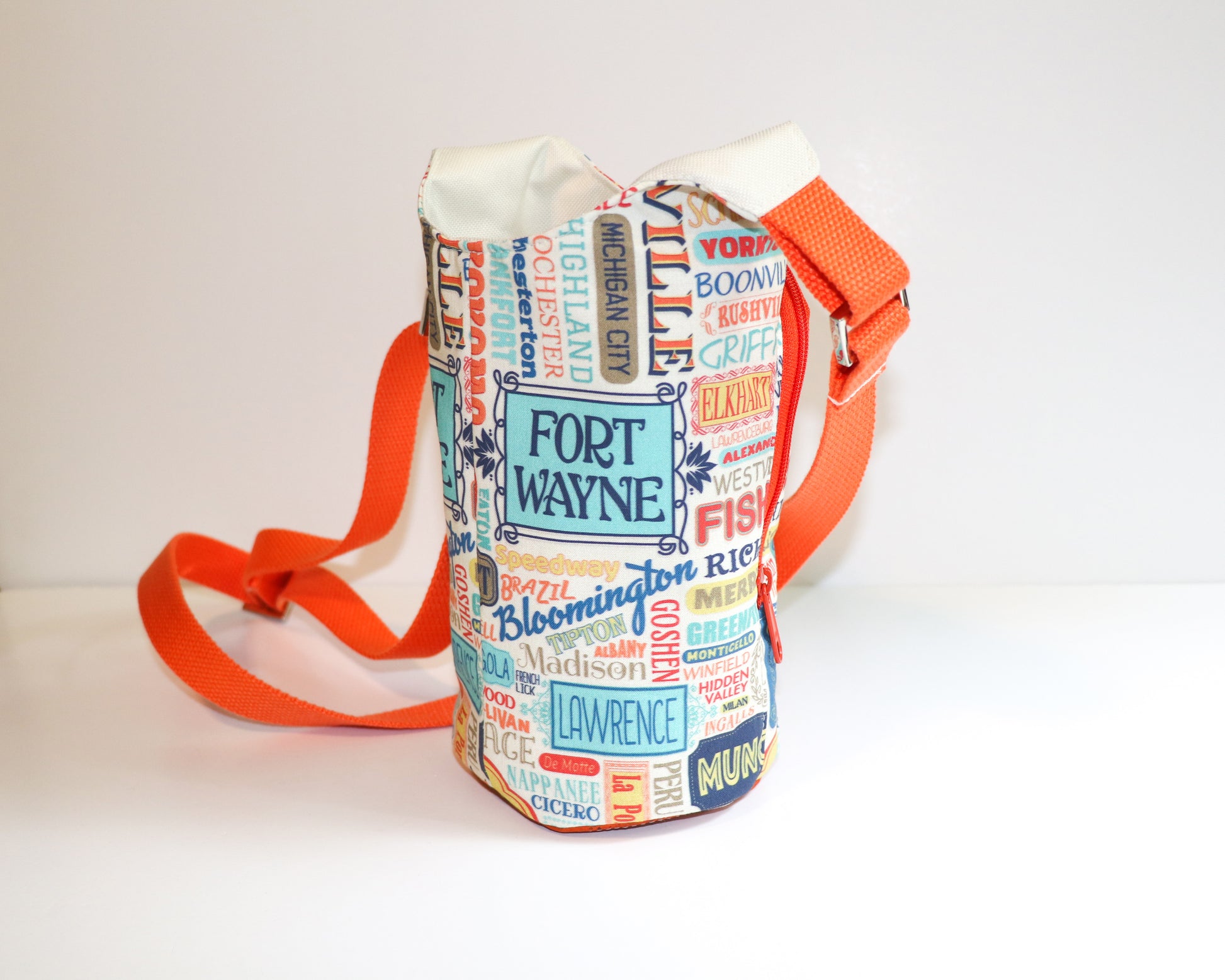 Indiana towns water bottle sling, back view